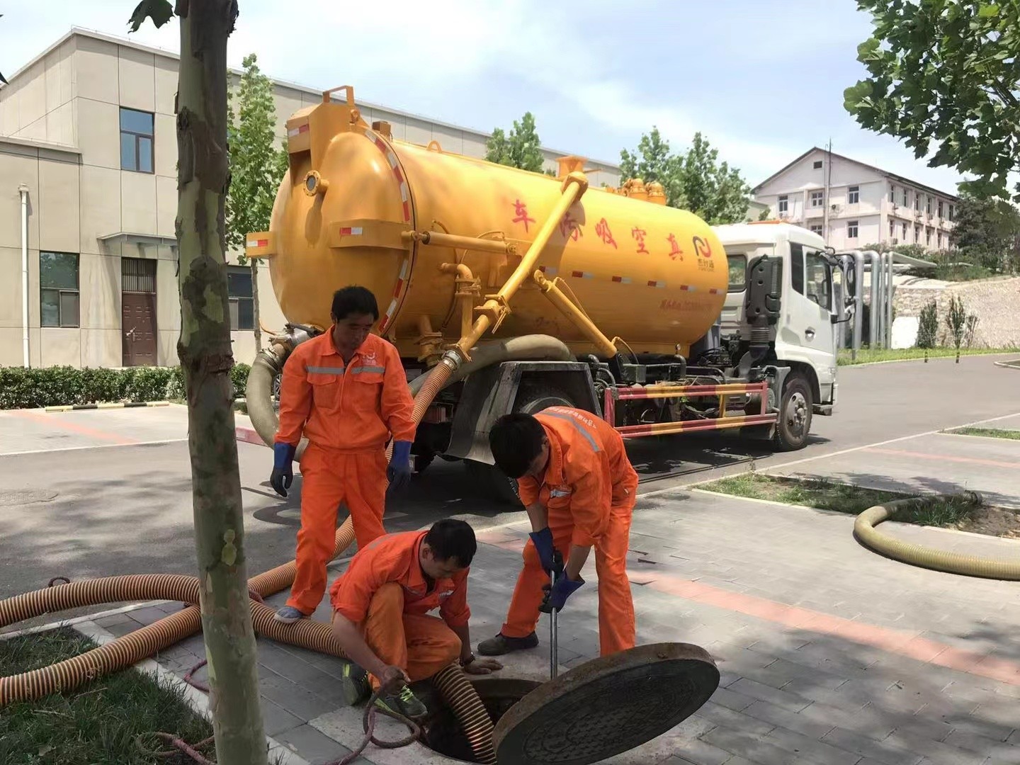 未央化粪池清理与5-8吨吸粪车施工效率分析